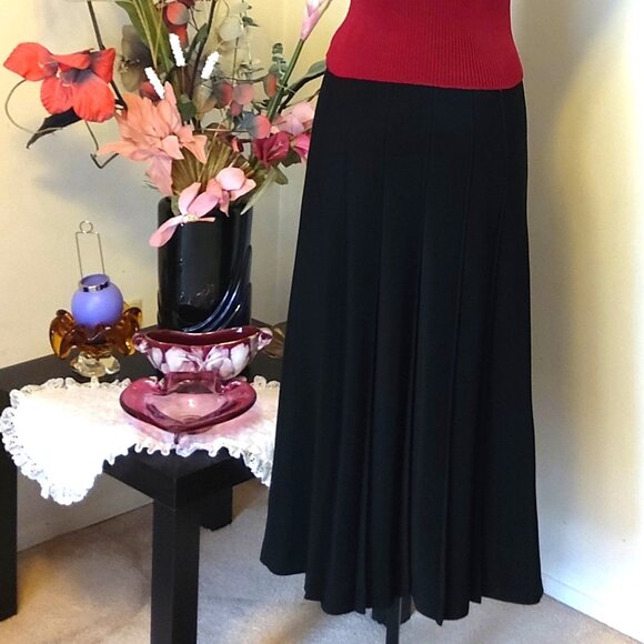 NWT Simon Chang Well Tailored High-quality Black Pleated Long Lined Skirt M - Picture 4 of 7